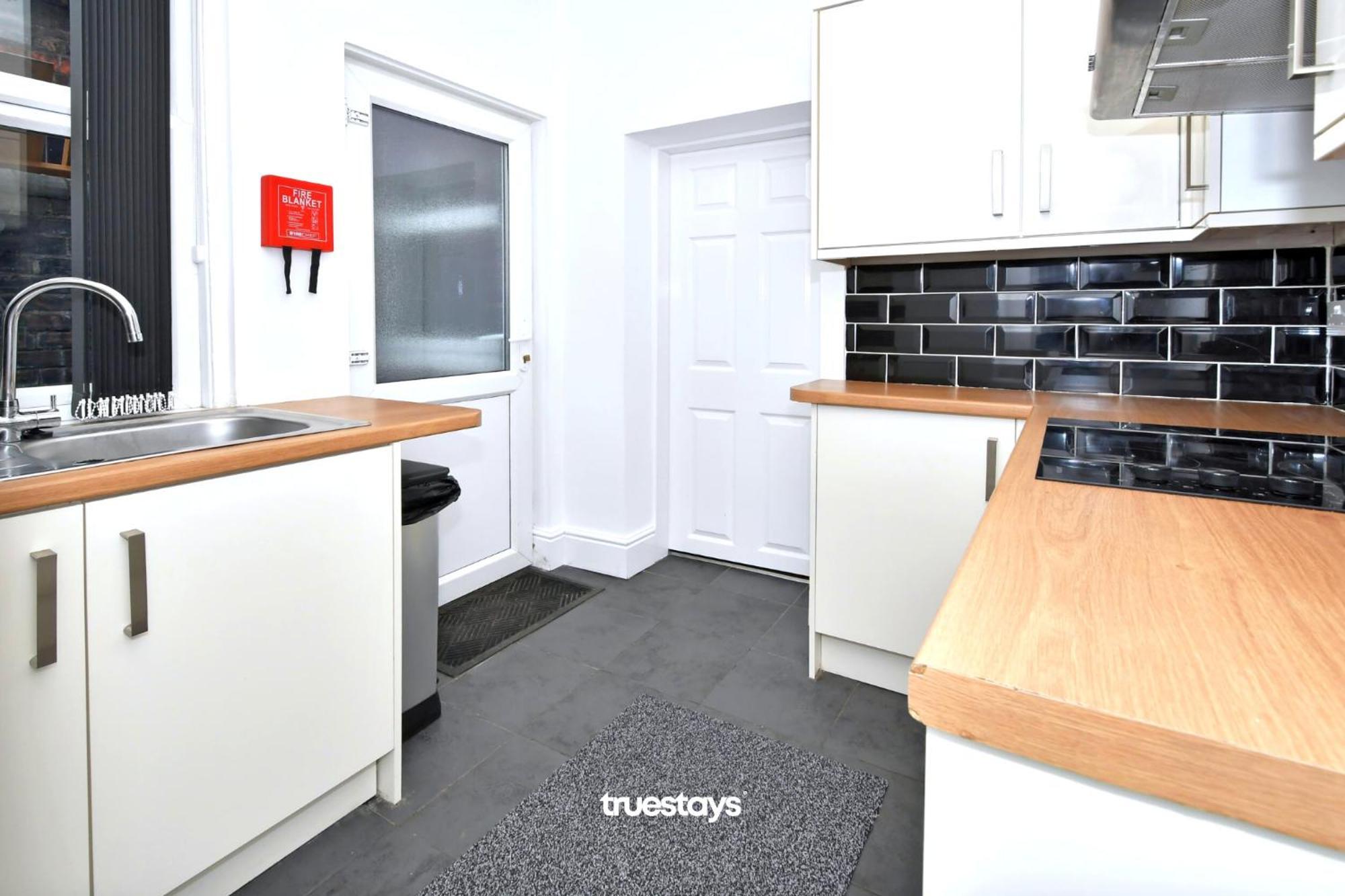 Gilman House By Truestays - 4 Bedroom House In Stoke-On-Trent Etruria Dış mekan fotoğraf
